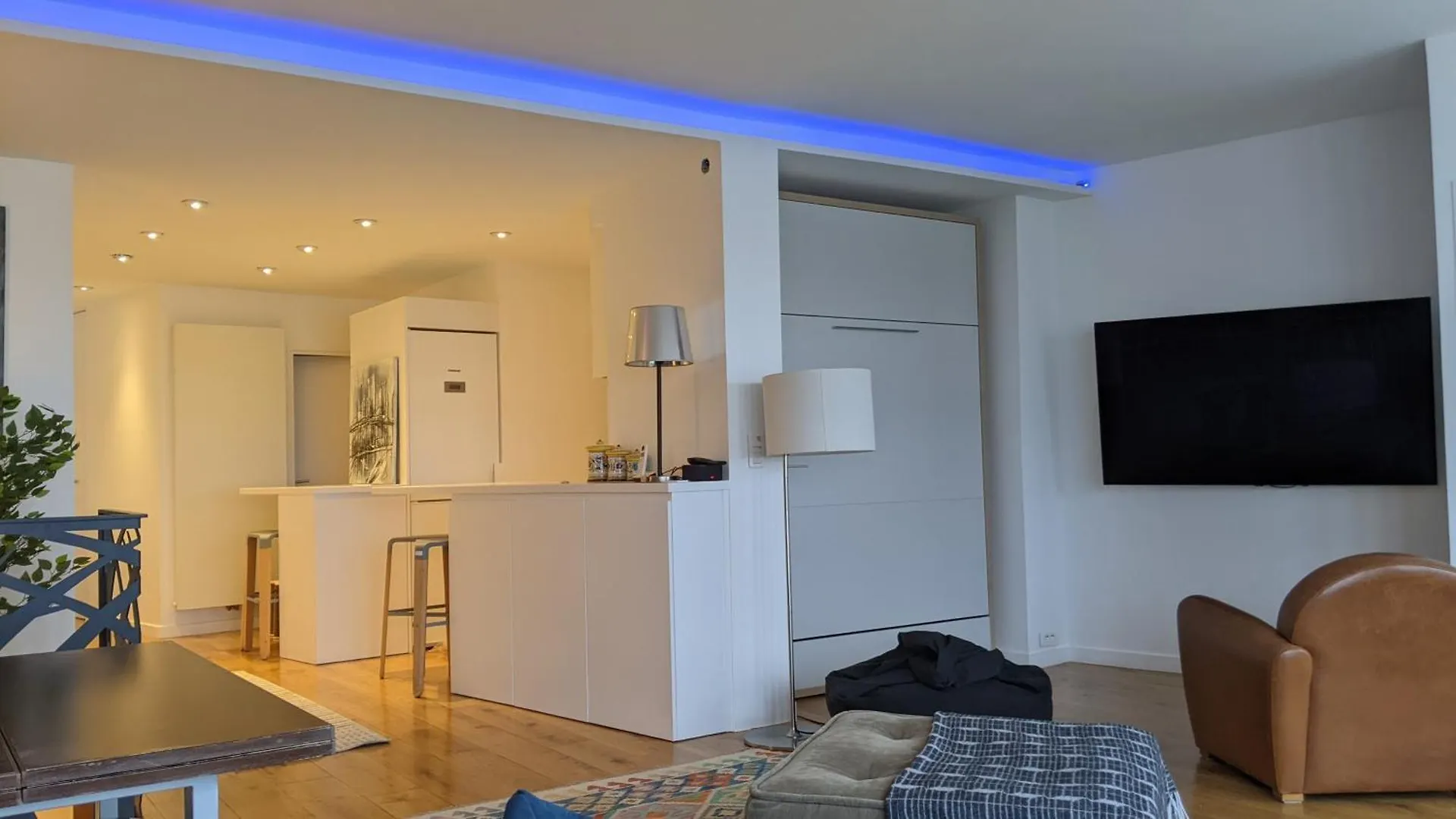 Apartament Gorgeous Penthouse Overlooking The Paris Skyline